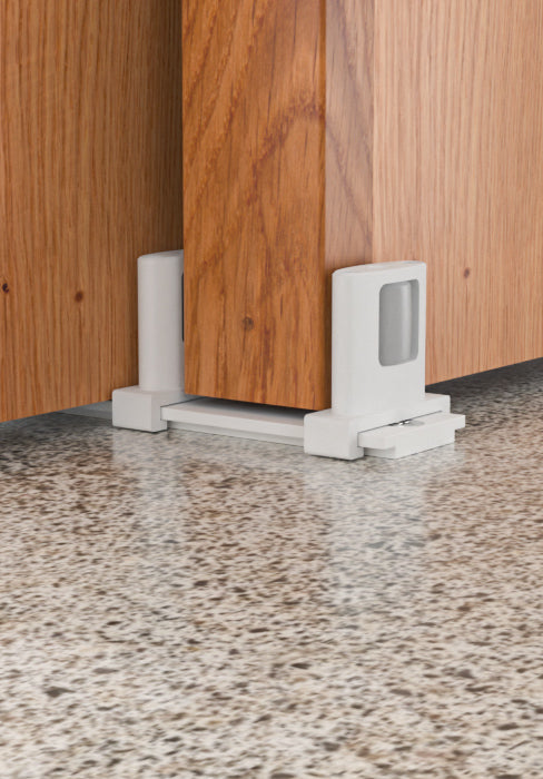 BONIKLUBA Siding Closet Door Floor Guide,Barn Door Guide for Bottom,Adjustable Bypass Door Floor Guide 3-Roller Design,White（1PCS）